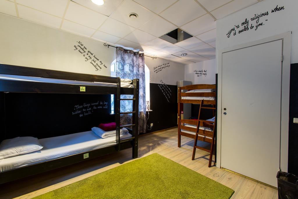 The Monk'S Bunk Hostel Tallinn Szoba fotó